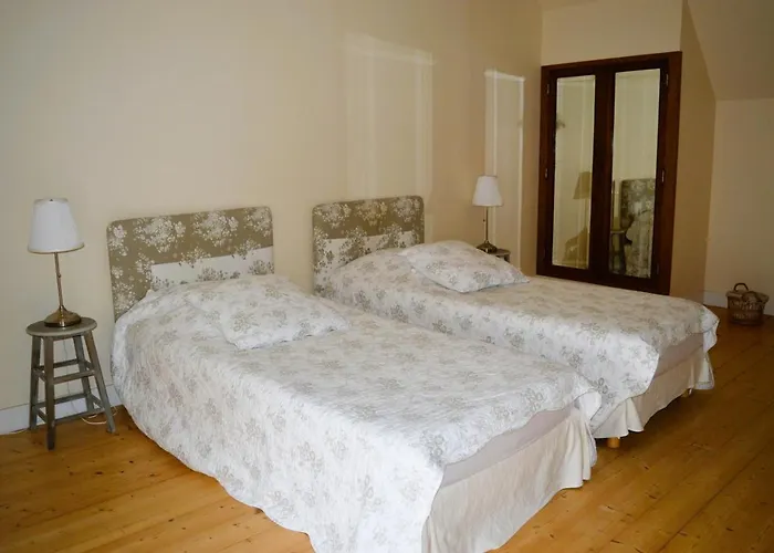 בית נופש La Quinta, Belle Maison En Pierres Avec Jardins