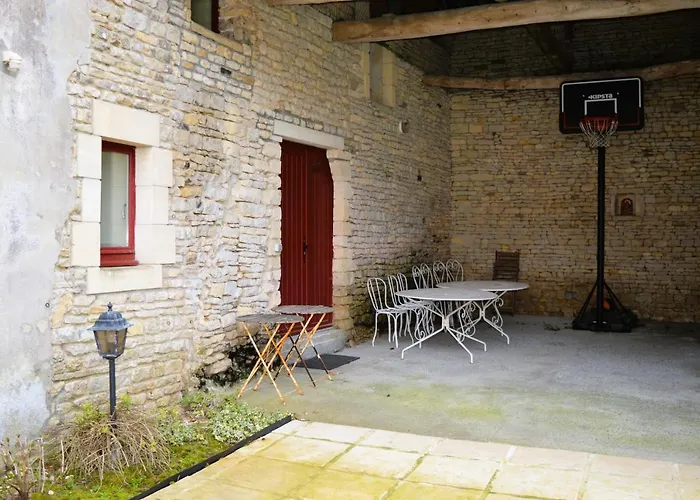 בית נופש La Quinta, Belle Maison En Pierres Avec Jardins