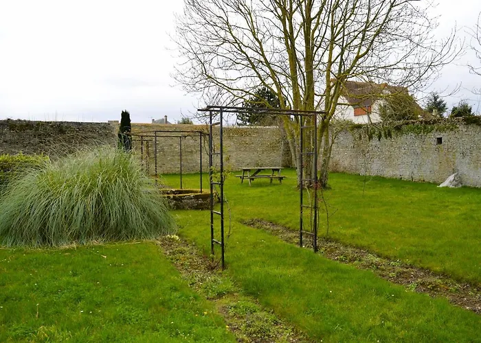 La Quinta, Belle Maison En Pierres Avec Jardins אסנלס